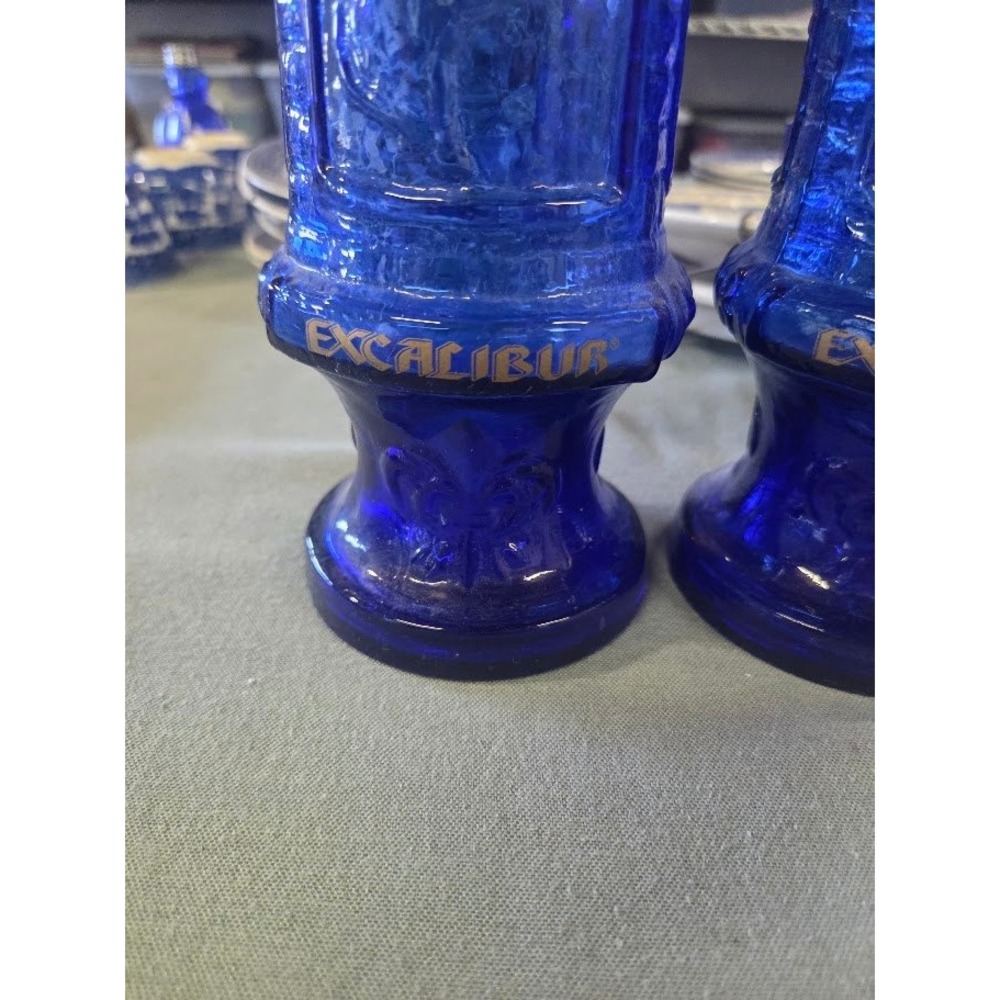 Vintage Excalibur Hotel Casino Las Vegas Cobalt Blue Glass Goblets Set of 2 - Picture 3 of 7